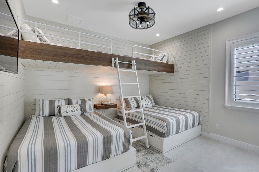 3236 Surfside Blvd, Cape Coral, FL 33914