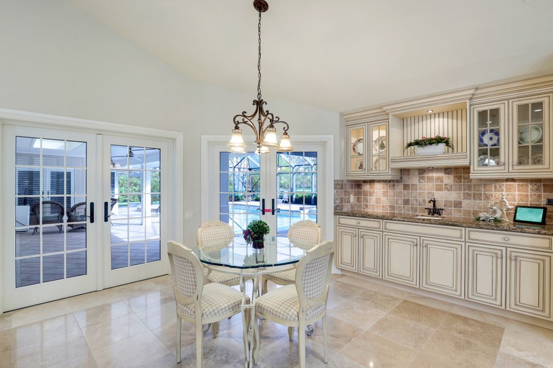 4224 Snowberry Ln, Naples, FL 34119