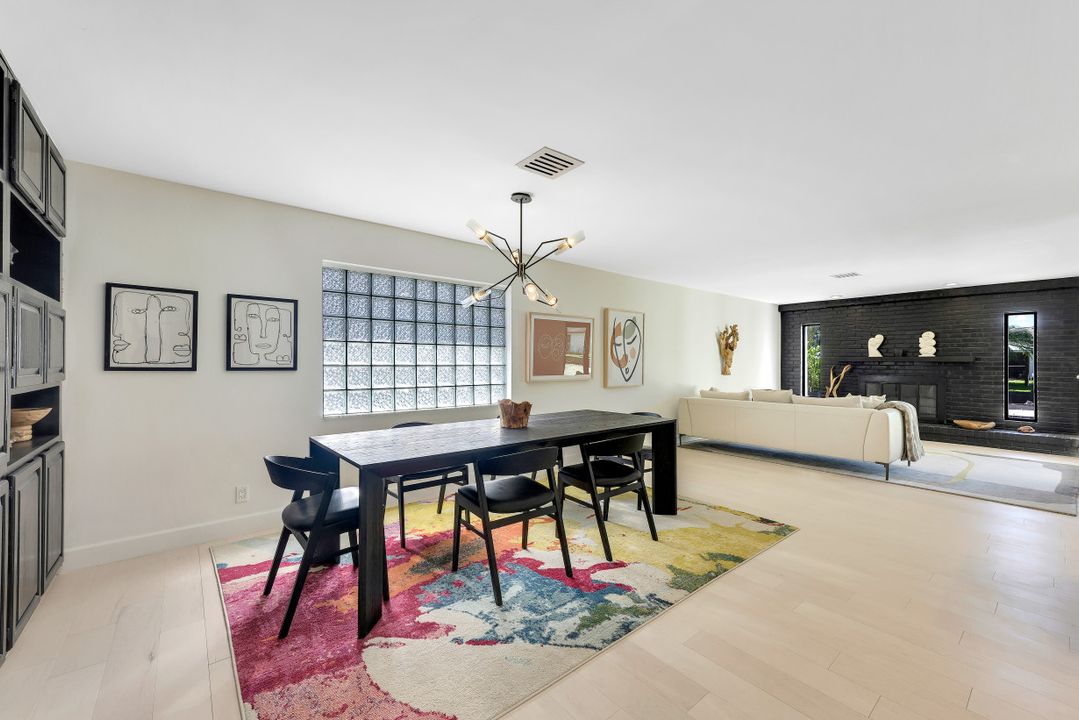 70 Thorncrest Ln, Naples, FL 34113