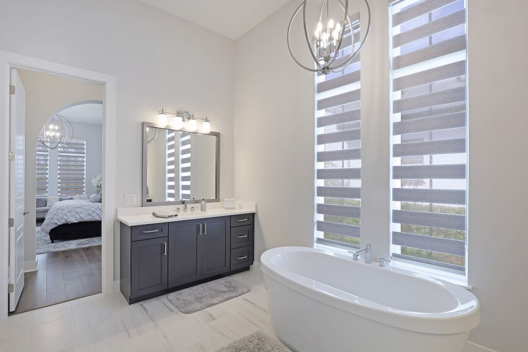 3228 Tavolara Ln, Naples, FL 34114