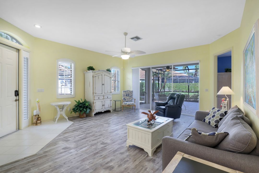 12651 Fox Ridge Dr, Bonita Springs, FL 34135