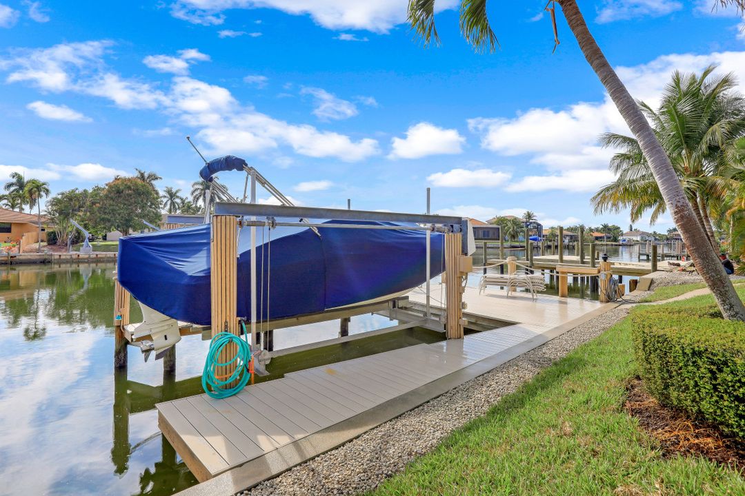 1786 Hummingbird Ct, Marco Island, FL 34145