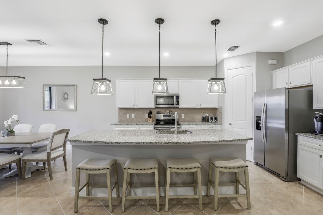 17302 Ashcomb Way, Estero, FL 33928