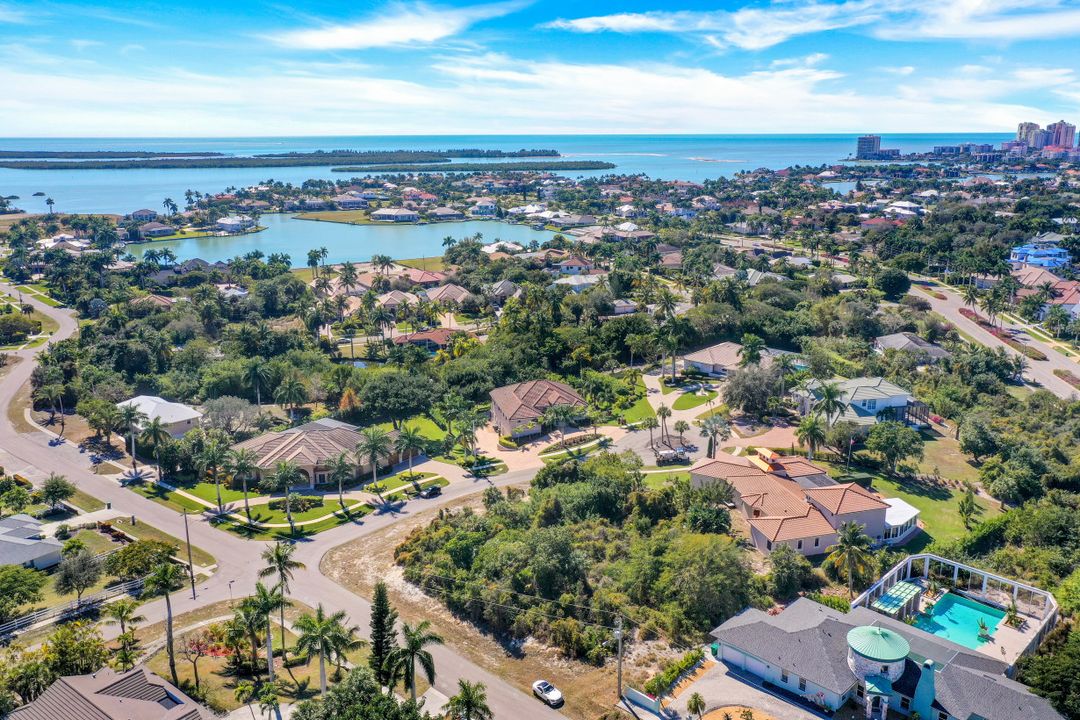 790 Inlet Dr, Marco Island, FL 34145