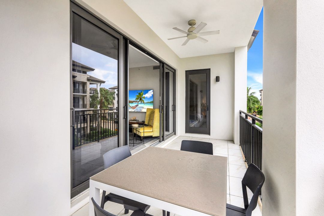 1135 3rd Ave S #303, Naples, FL 34102