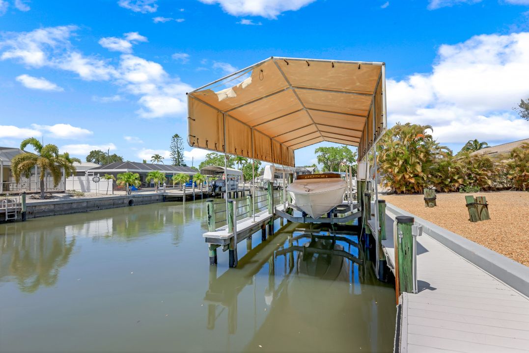 230 Donora Blvd, Fort Myers Beach, FL 33931