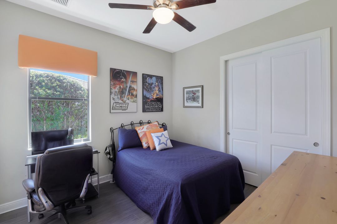 2155 Antigua Ln, Naples, FL 34120