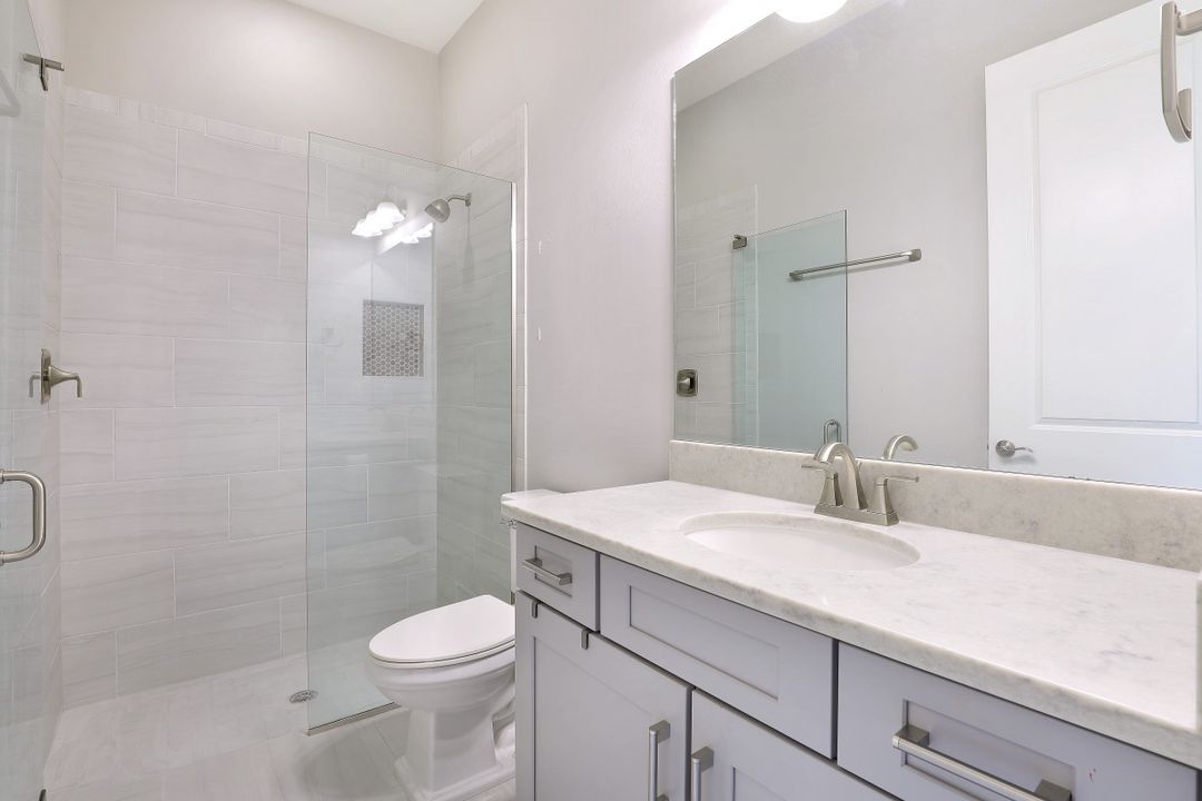 9400 Montelanico Loop, Naples, FL 34119