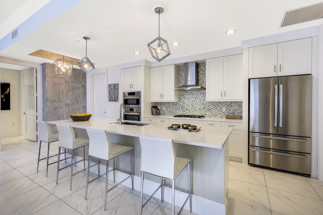 1135 3rd Ave S #303, Naples, FL 34102