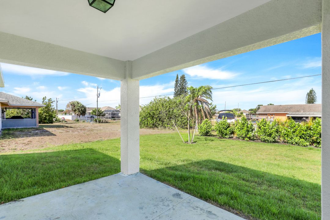 2604 NE 5th Ave, Cape Coral, FL 33909