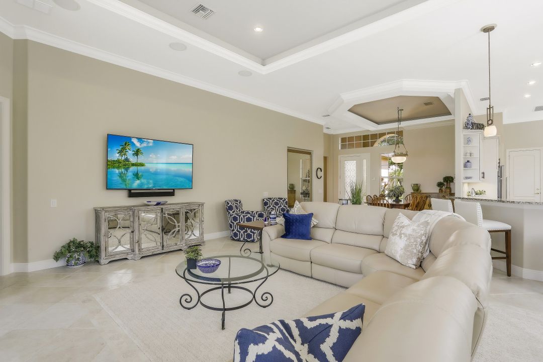 28637 Pienza Ct, Bonita Springs, FL 34135