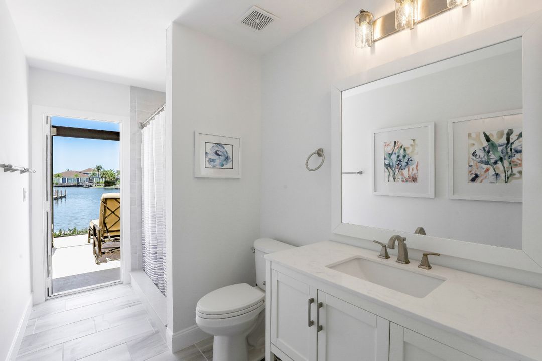 160 S Seas Ct, Marco Island, FL 34145