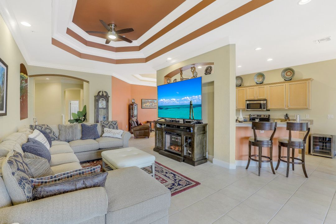 9509 Ironstone Terrace #201, Naples, FL 34120