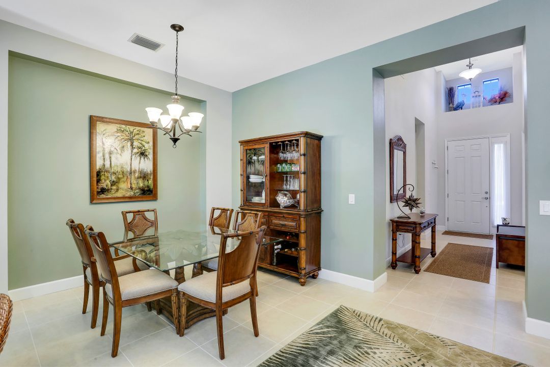 9037 Isla Bella Cir, Bonita Springs, FL 34135