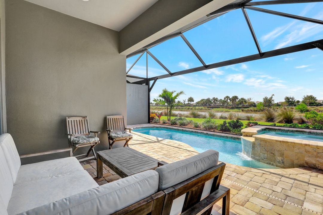 5778 Highbourne Dr, Naples, FL 34113