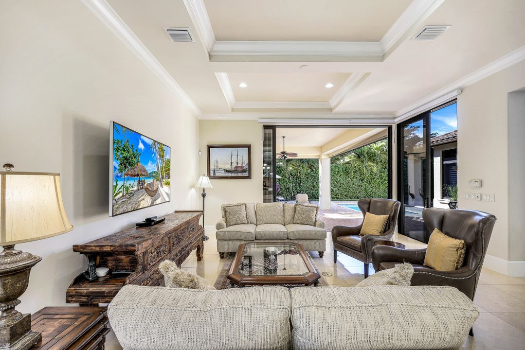 2351 Traditions Ct, Naples, FL 34105