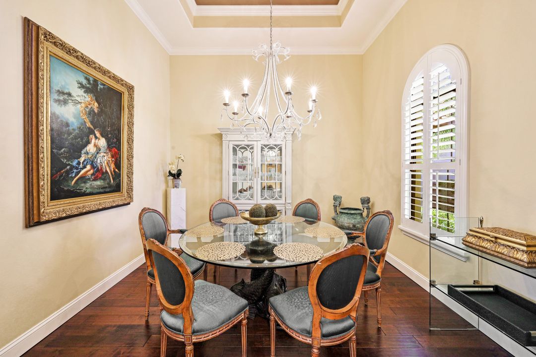 6344 Serano Way, Naples, FL 34113