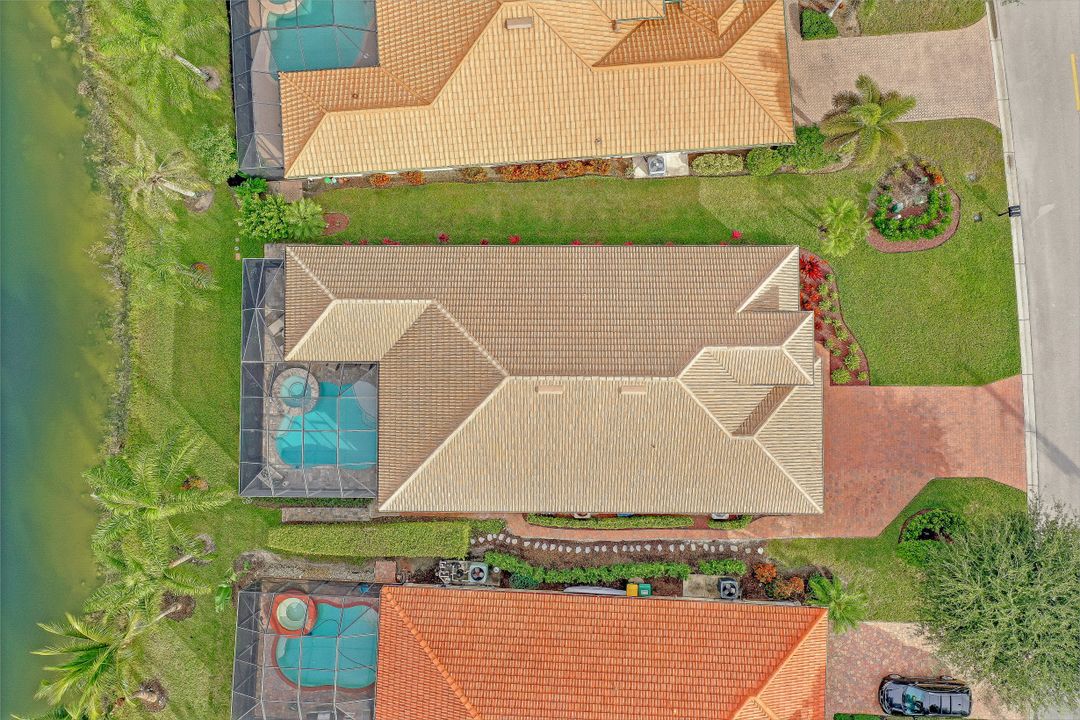 10801 Longshore Way E, Naples, FL 34119