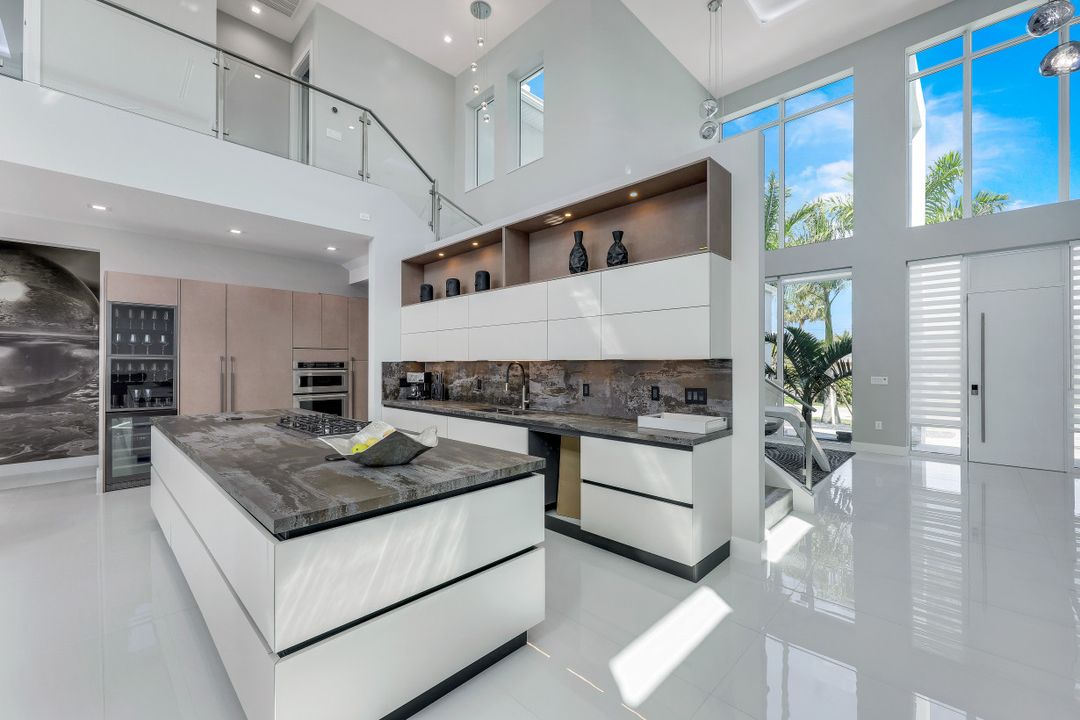 5020 Pelican Blvd, Cape Coral, FL 33914