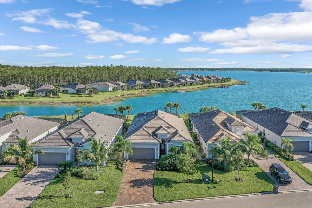 15272 Blue Bay Cir, Estero, FL 33913