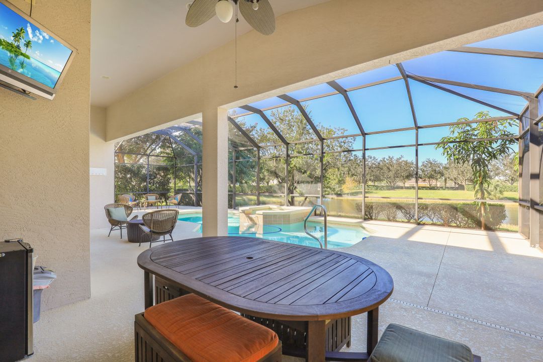 2065 Mandarin Ln, Naples, FL 34120