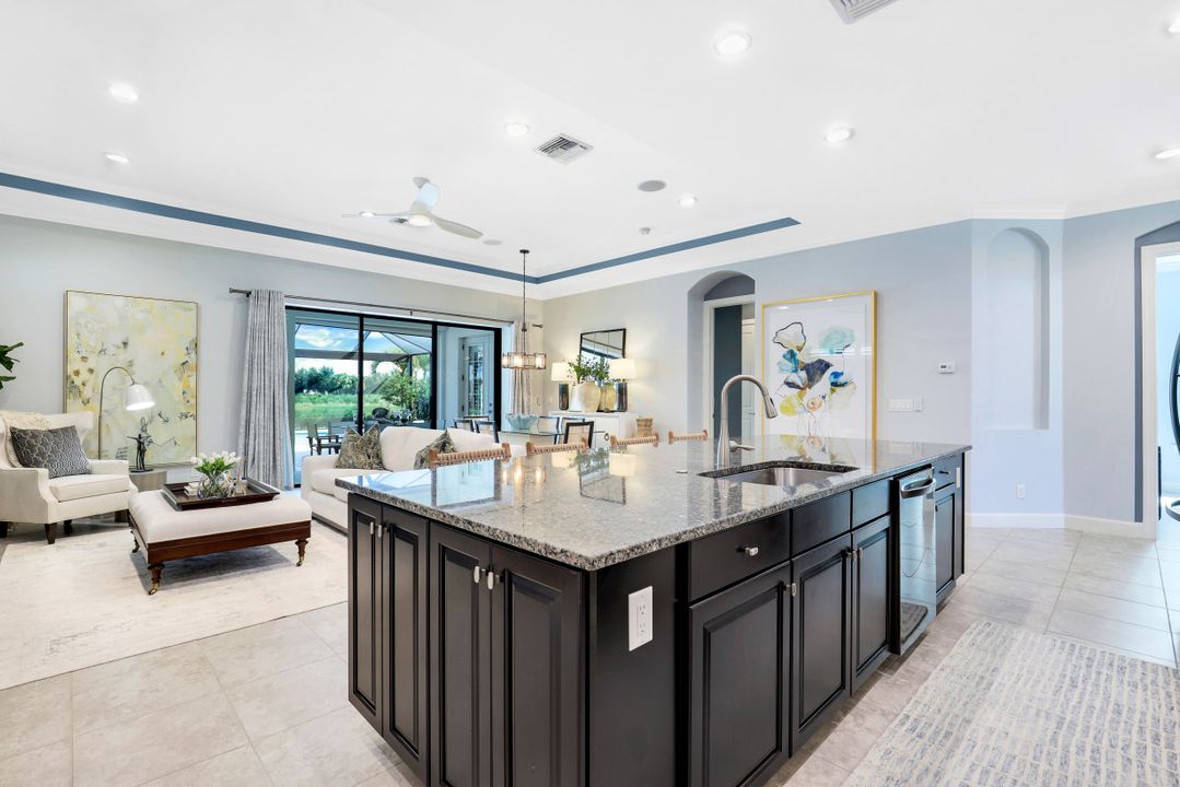 9155 Trivoli Ter, Naples, FL 34119