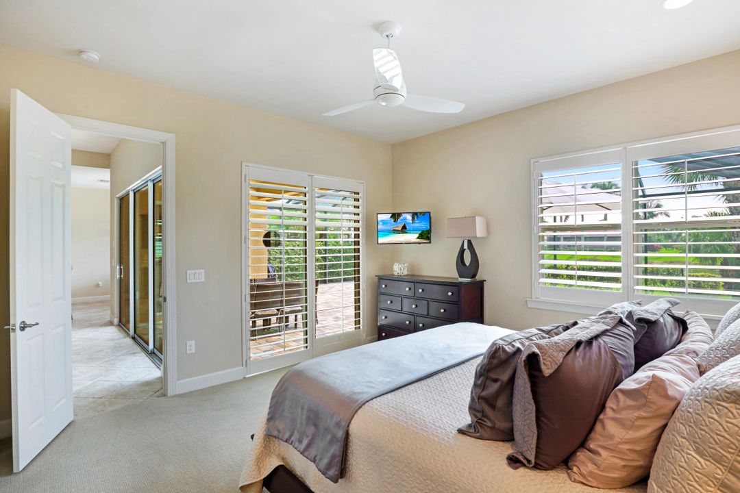 9455 Quarry Dr, Naples, FL 34120