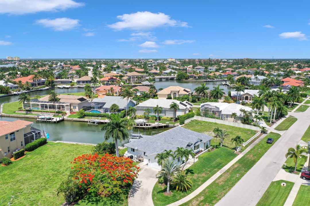 370 Cottage Ct, Marco Island, FL 34145
