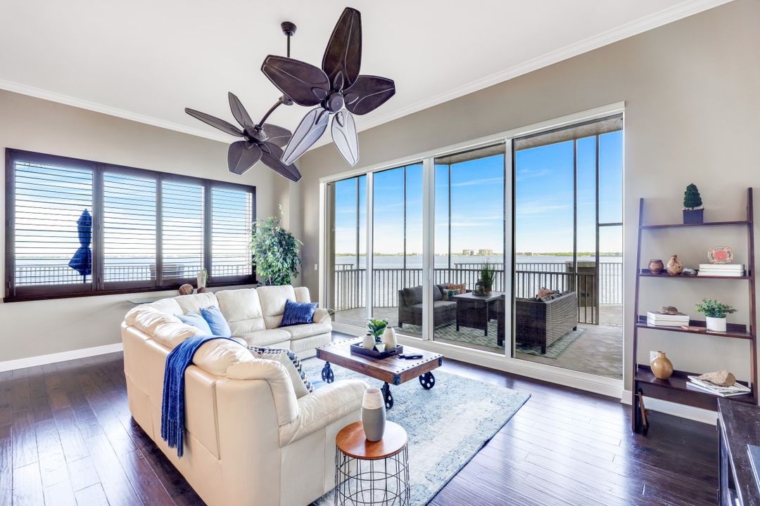 2104 W First St #301, Fort Myers, FL 33901