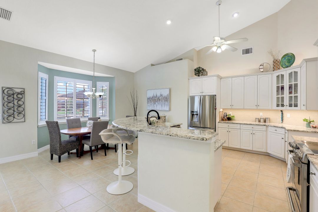 2717 SW 37th St, Cape Coral, FL 33914