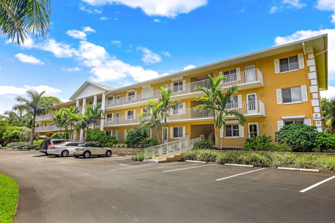 3031 Sandpiper Bay Cir #F106, Naples, FL 34112