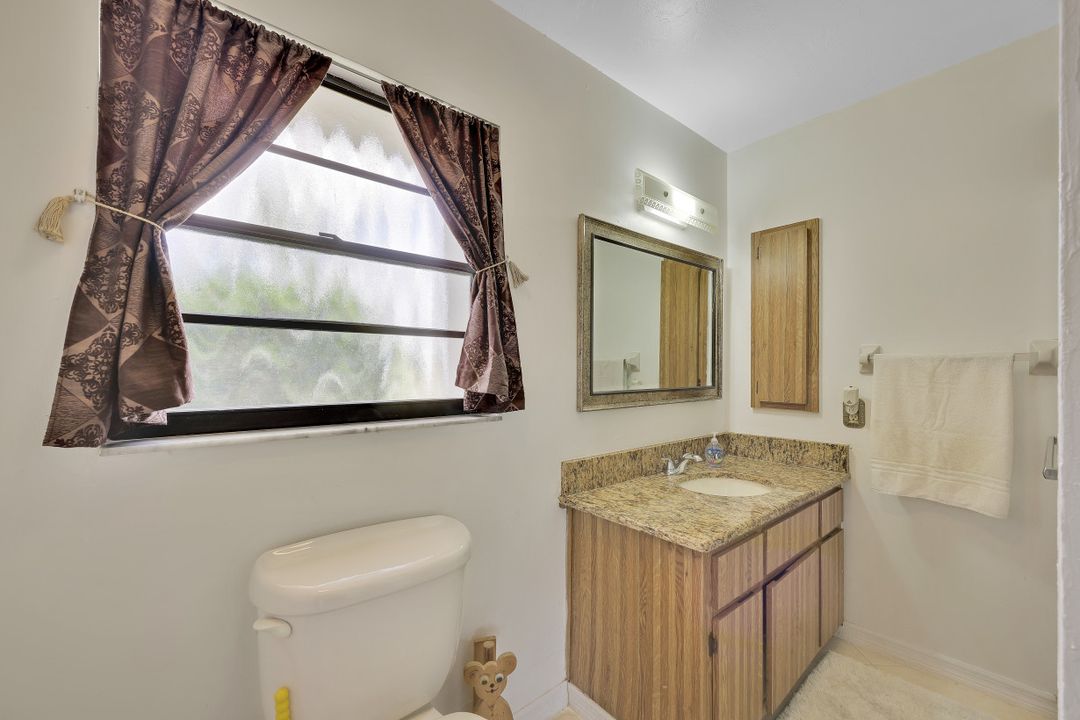 2420 Country Club Blvd, Cape Coral, FL 33990