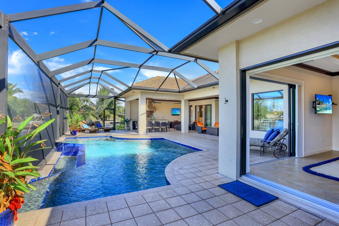 128 NW 39th Ave, Cape Coral, FL 33993