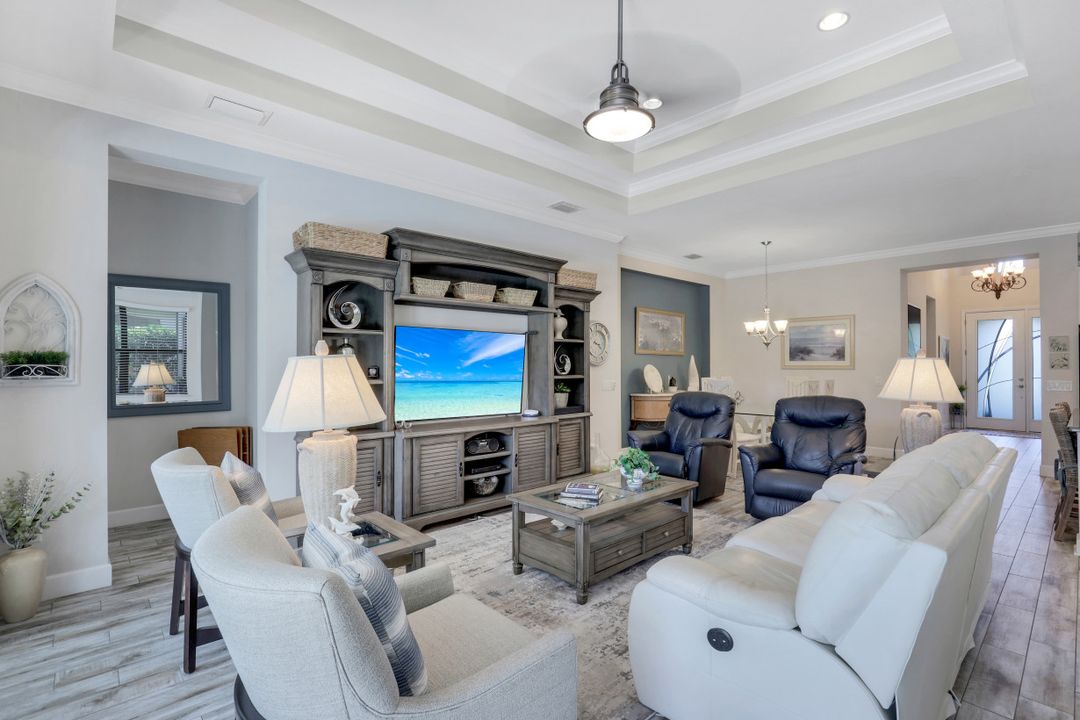 9073 Isla Bella Cir, Bonita Springs, FL 34135