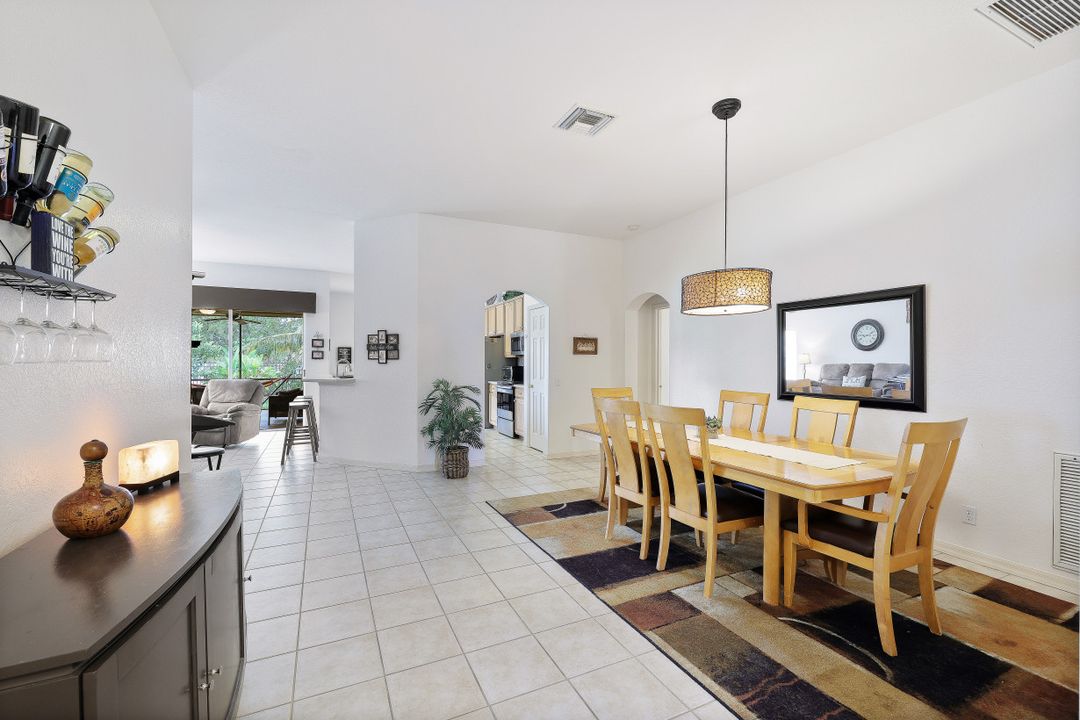 2157 Cape Heather Cir, Cape Coral, FL 33991