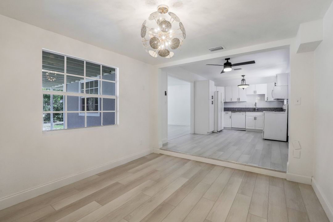 3409 Goldie Ln, Naples, FL 34112