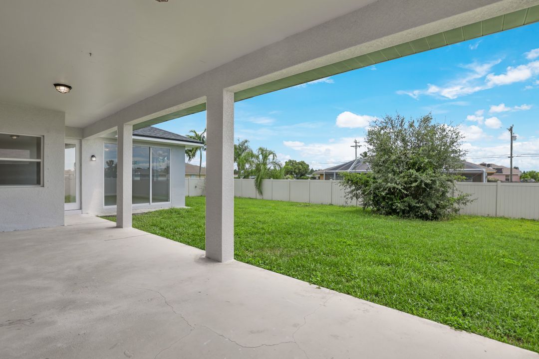 2921 SW 16th Pl, Cape Coral, FL 33914