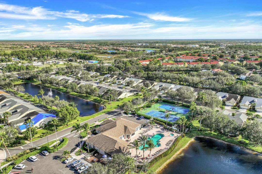 8388 Ibis Cove Cir, Naples, FL 34119