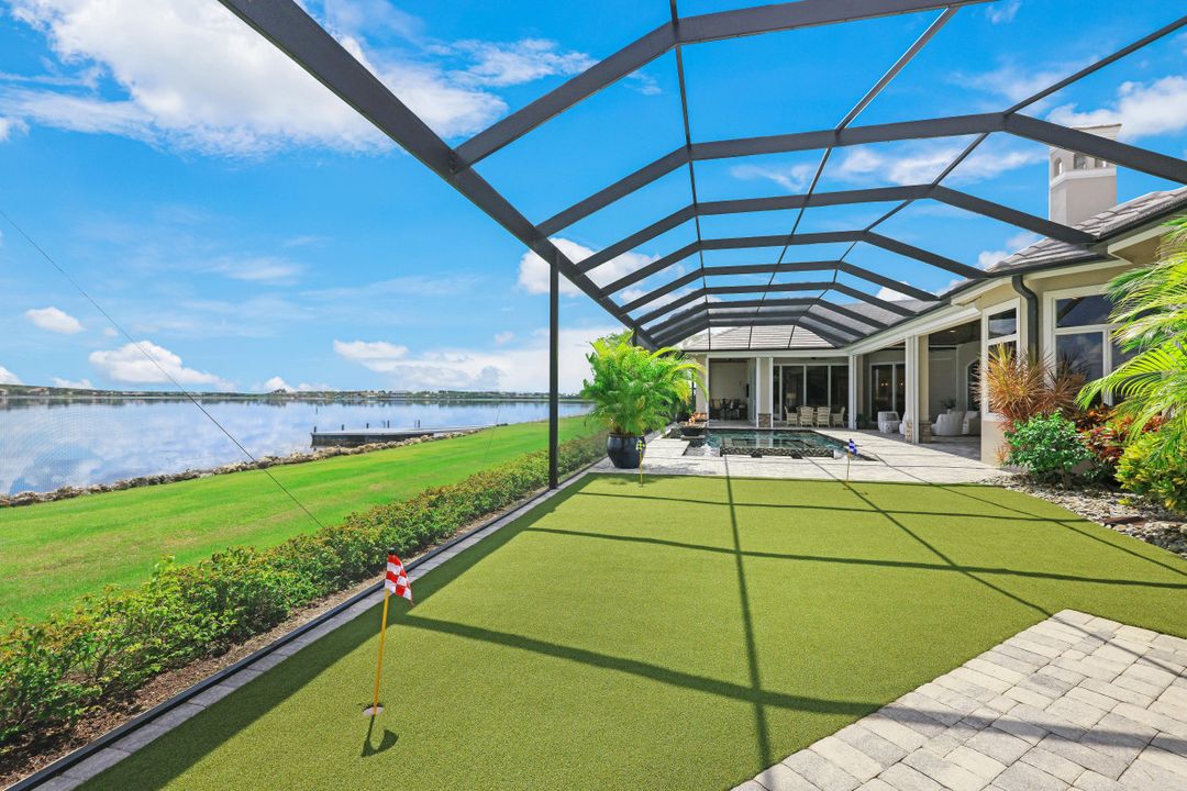 9337 Granite Ct, Naples, FL 34120