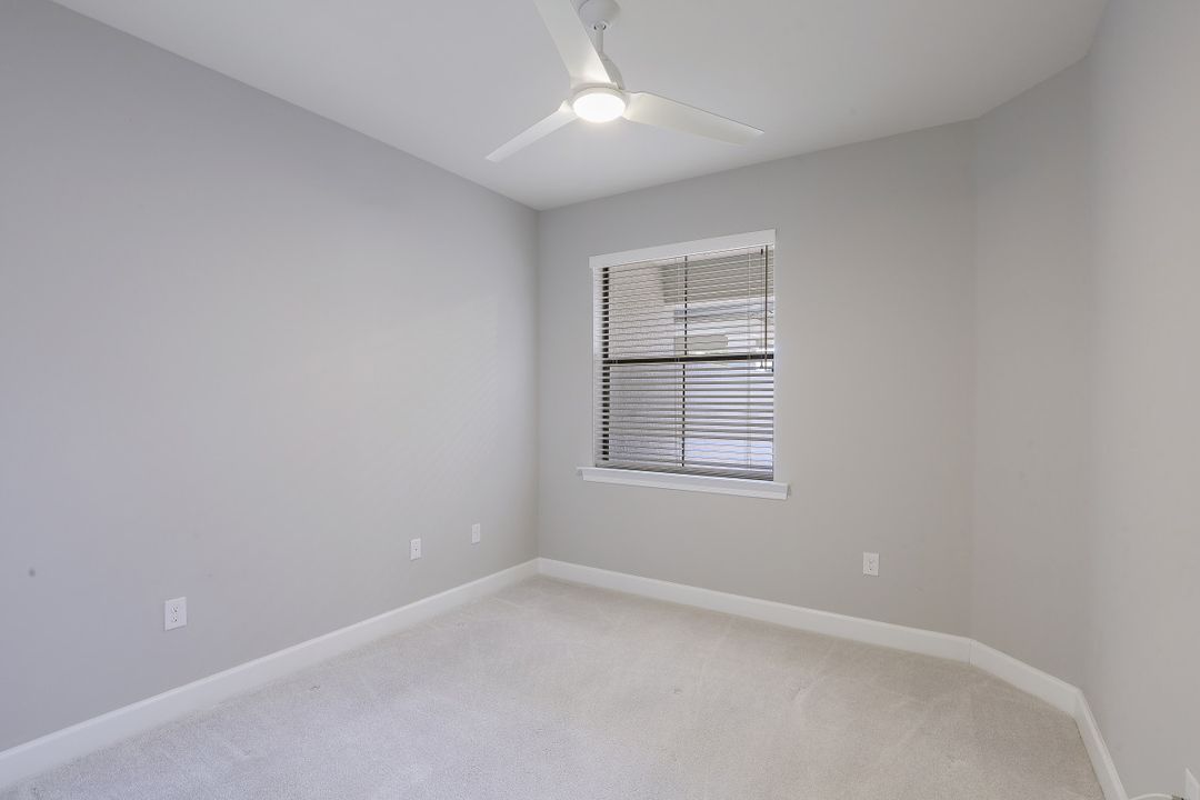 7650 Jacaranda Ln, Naples, FL 34114