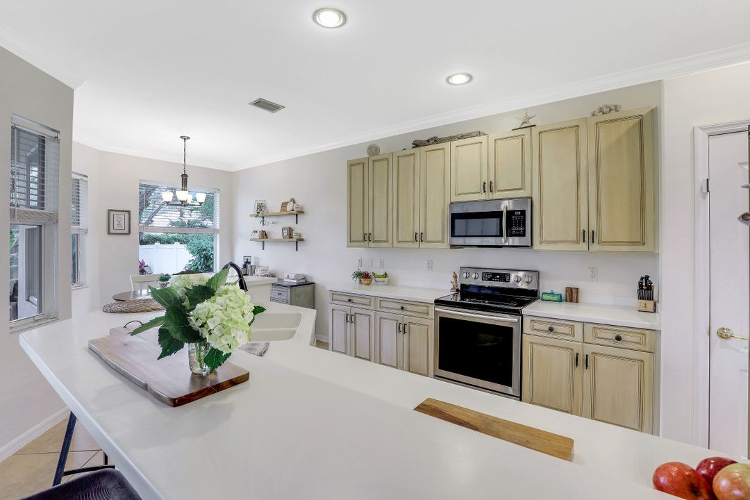 8392 Laurel Lakes Blvd, Naples, FL 34119