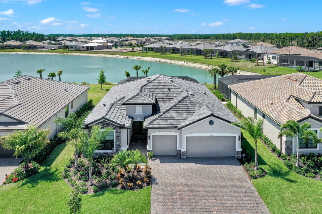17528 Ashcomb Way, Estero, FL 33928