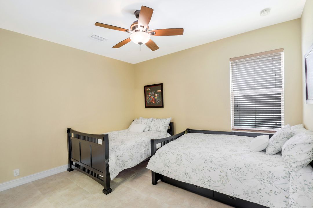 5267 Tiffany Ct, Cape Coral, FL 33904