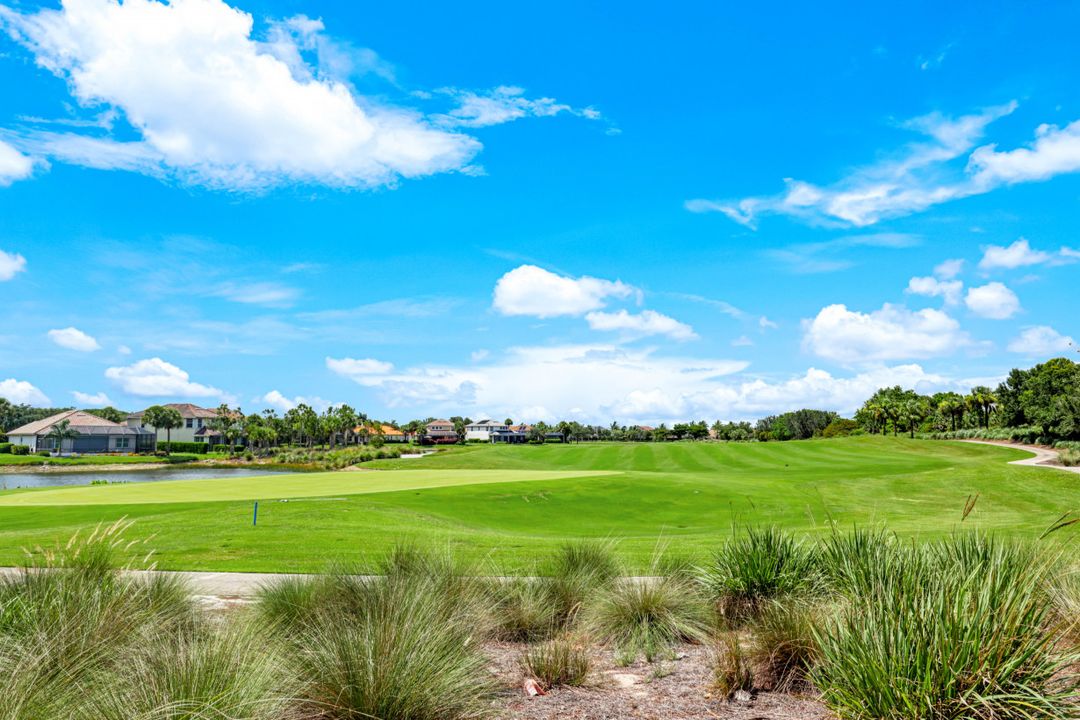 9208 Quartz Ln #4-202, Naples, FL 34120