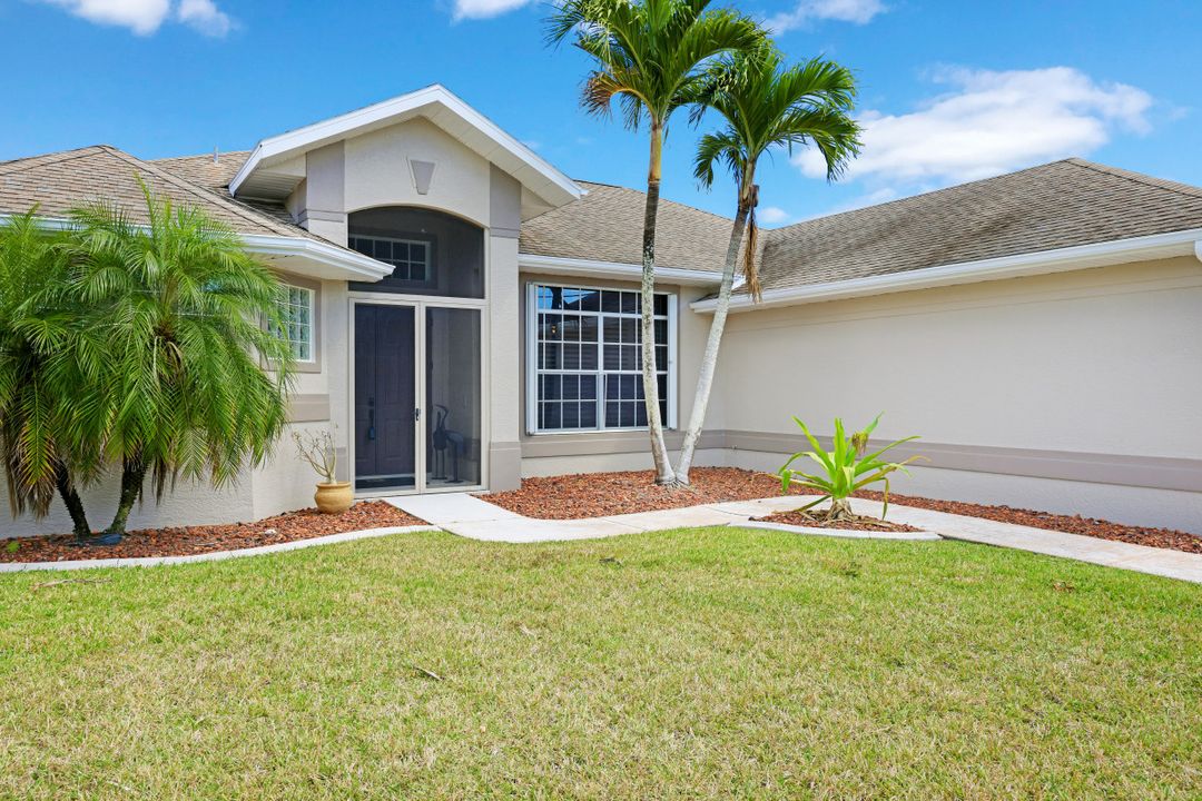 3437 Ceitus Pkwy, Cape Coral, FL 33991