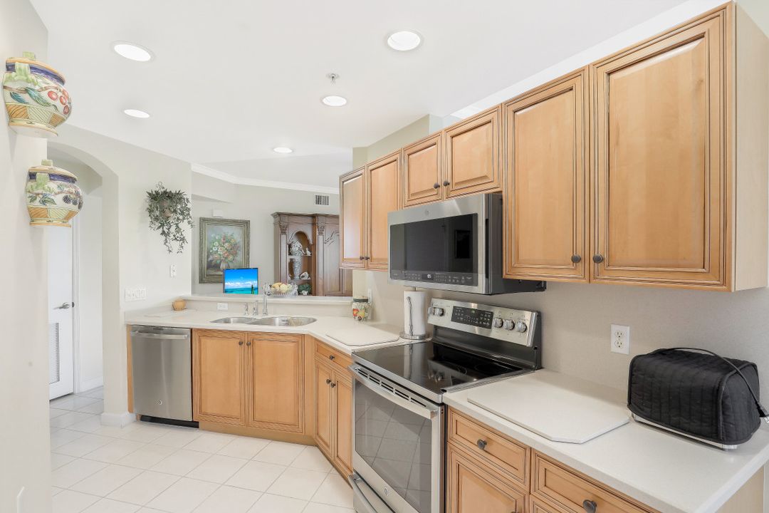 3074 Windsong Ct #503, Naples, FL 34109