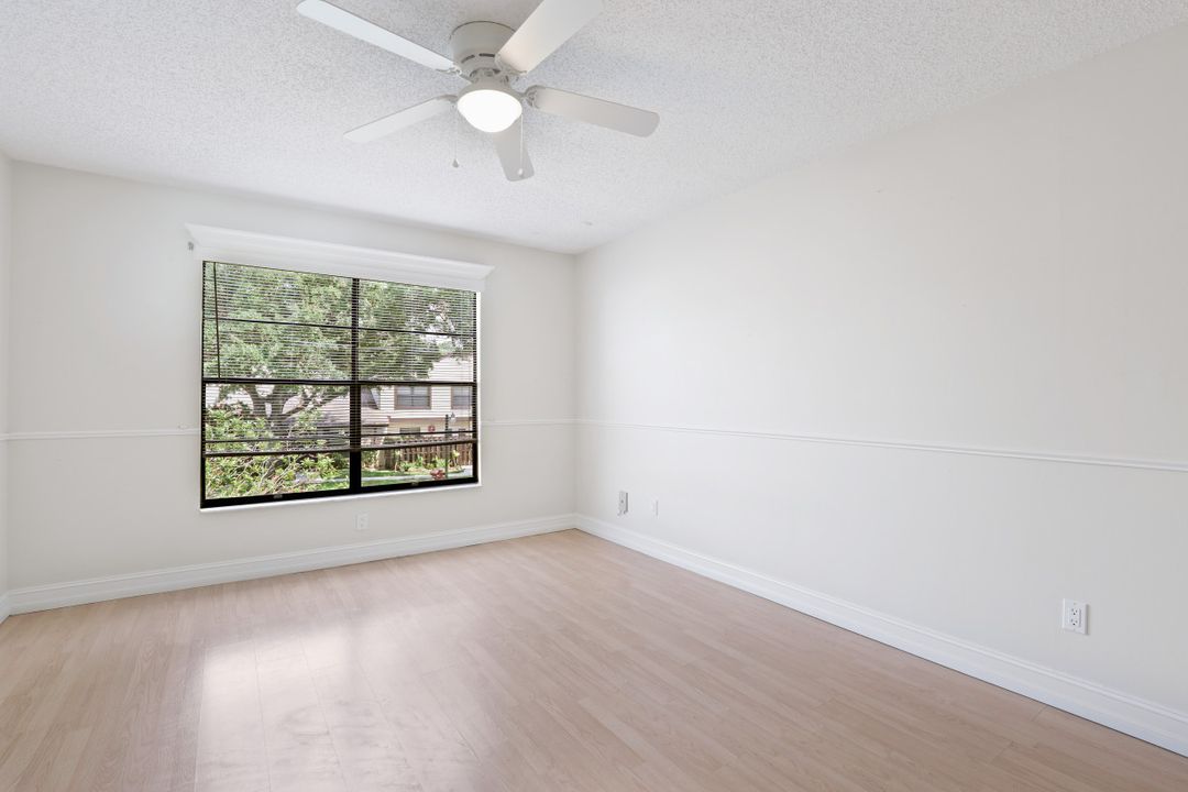 621 SE 12th Ave APT 118, Cape Coral, FL 33990