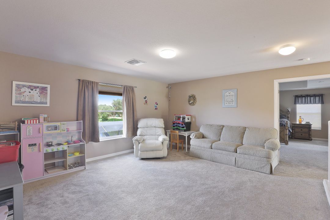 12493 Pebble Stone Ct, Fort Myers, FL 33913