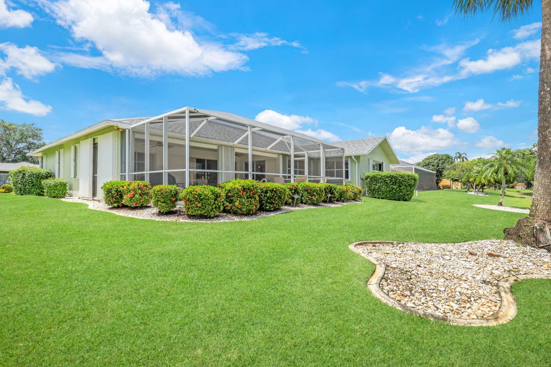 7563 Woodland Bend Cir, Fort Myers, FL 33912