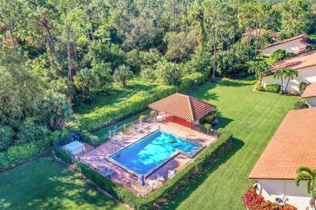 2128 Buckingham Ln, Naples, FL 34112